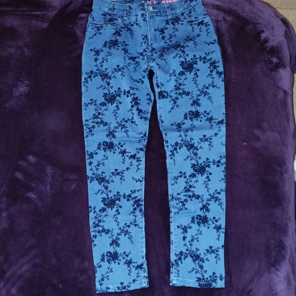🆕️NWOT Children's Place Denim Jeggings